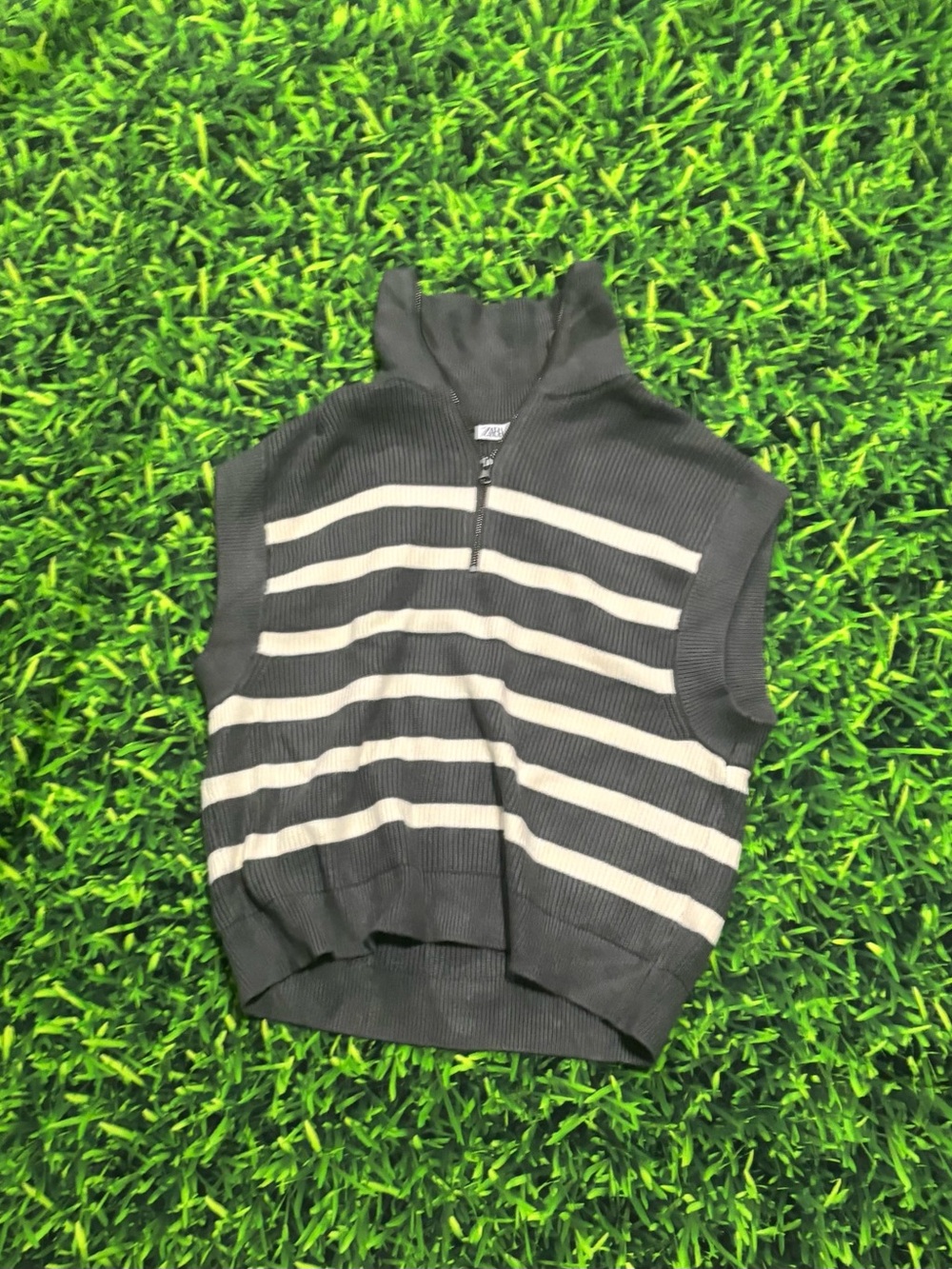 Zara Black and White Striped Sleeveless Knit Vest